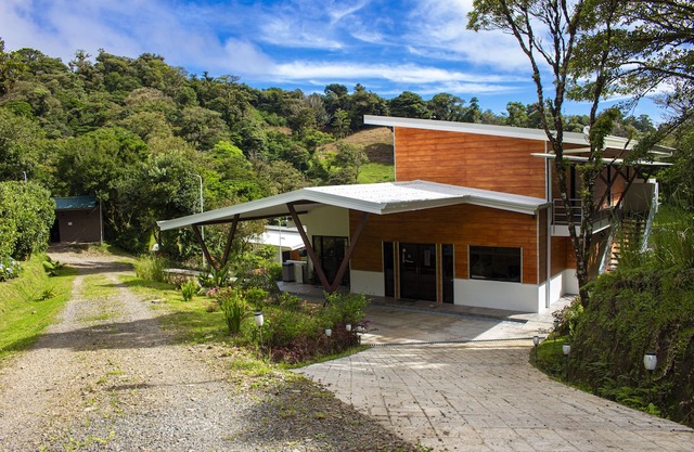 Burbi Lake Lodge