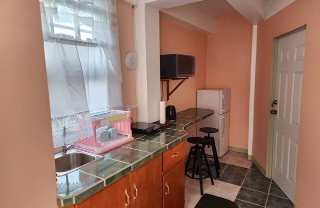 C & M Suites Your Haven in the City