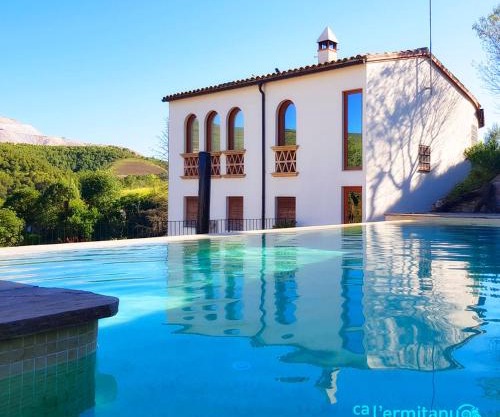 Ca l' Ermitanyo- Casa Torre Blanca