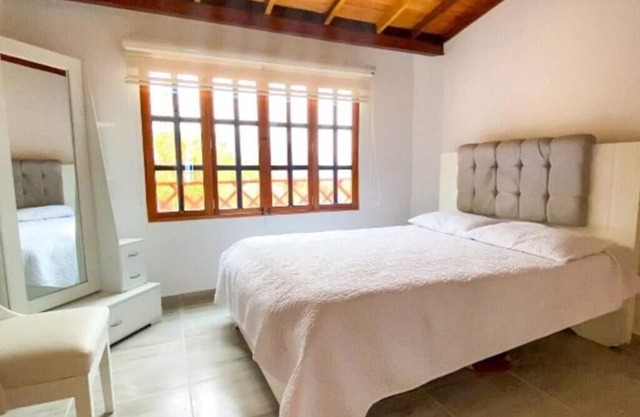 Cabaña con Jacuzzi y Excelente Vista