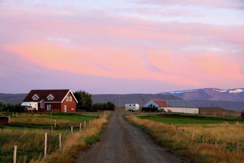 Lundar Farm 