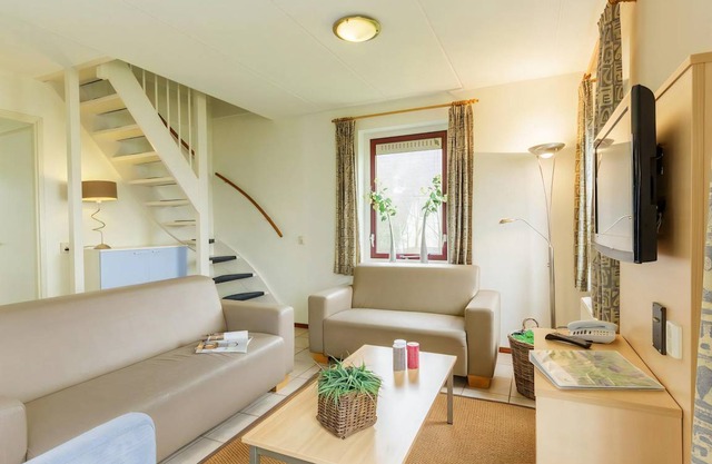 Cottage Comfort Persons 