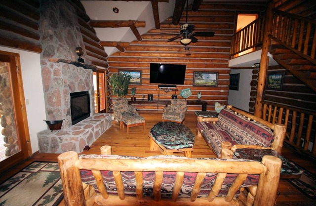 Cabin ∙ 6 bedrooms ∙ 12 guests