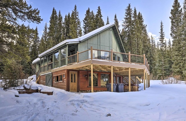 Cabin w/Hot Tub: 3 Mi to Main St Breckenridge!