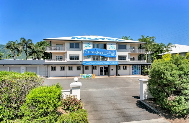 Cairns Reef Apartments and Motel