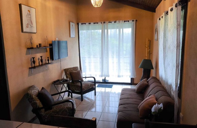 Calas Lodge: Quiet cabin, surrounded by nature and beautiful landscapes.