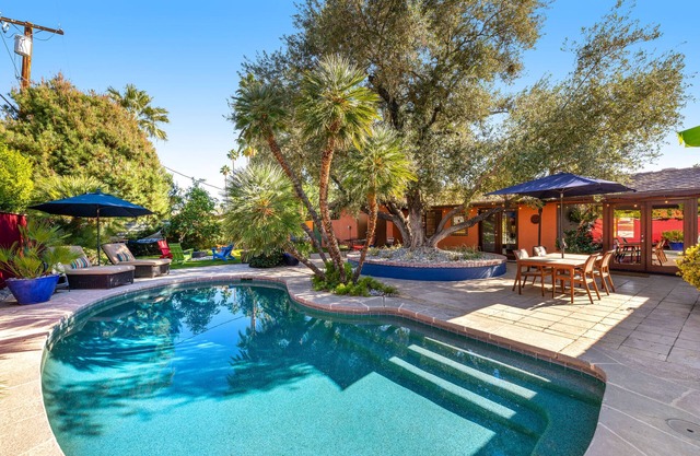 California Ranch Dog-Friendly Home W/Lush Landscaping & Private Saltwater Pool
