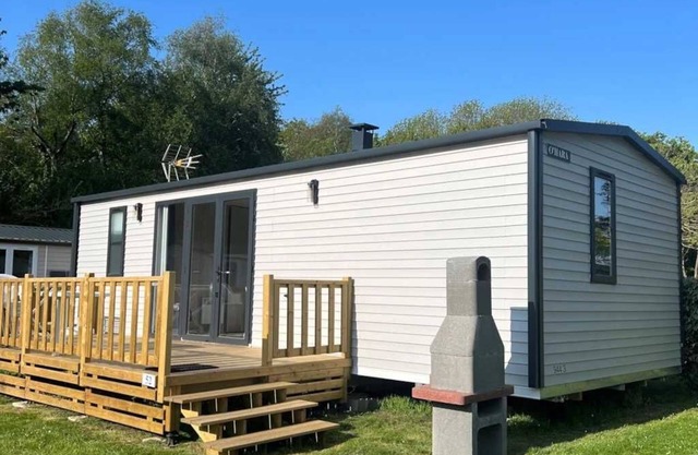 Camping 3 étoiles - Piscine - ccbbhid