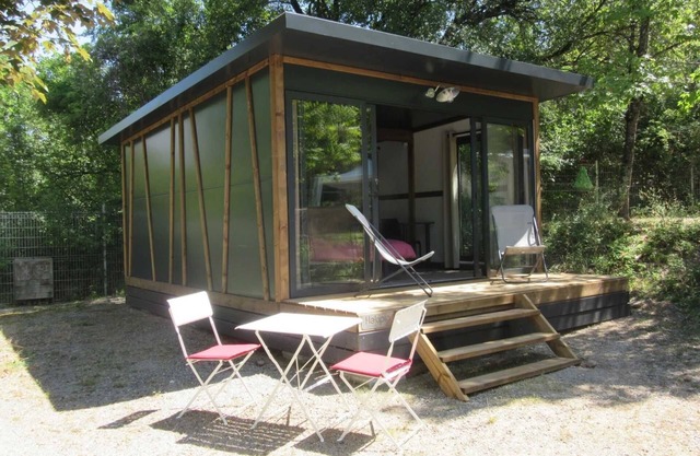Camping 3 étoiles - ccbbahg