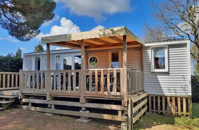 Camping 3 étoiles - Piscine - ccbahif