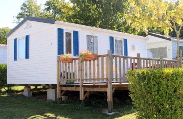 Camping 3 étoiles - Piscine - eeefah