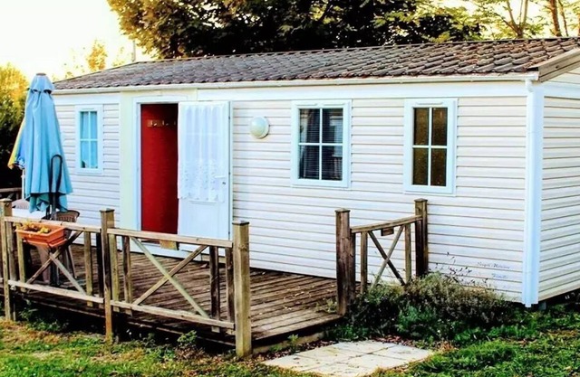 Camping Le Pontis* - 3-room mobile home for 4/6 people