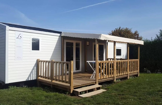 Campsite LE PANORAMIC * - MOBILE HOME CARAIBES 3 bedrooms 40m2 with semi covered terrace 6 people