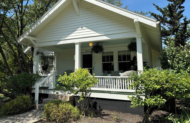 Campus Cottage 3 blocks to IU: Special This Weekend Only!
