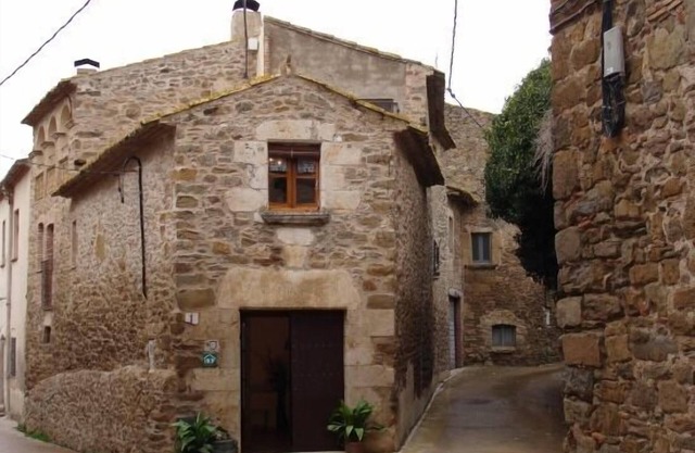 Can Vilà cottage in the Baix Empordà
