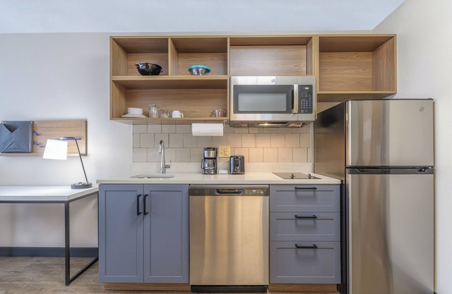 Candlewood Suites Southfield - Detroit by IHG