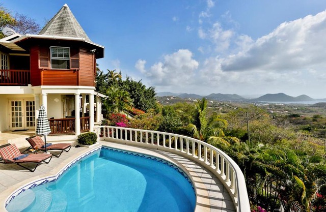 Cap Estate Villa Sleeps 8 Pool Air Con WiFi