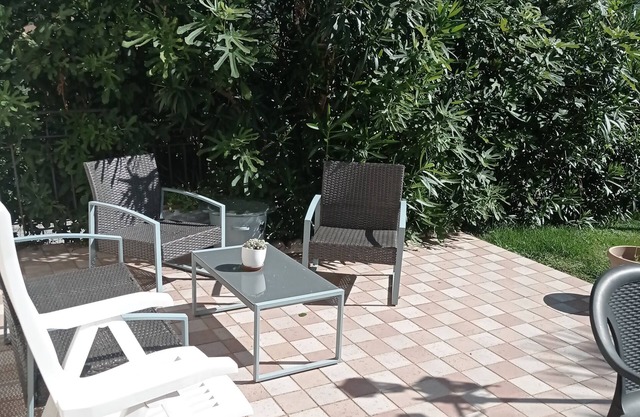 Captivating 1-bed Apartment in Gallinaro