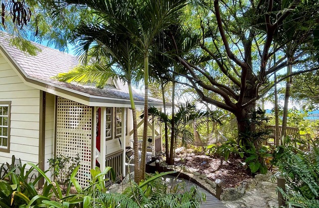 Caribbean/Atlantic Ocean Views/Near Twin Cove Beach/Garden Oasis Setting.