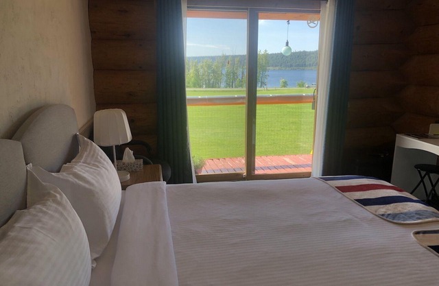 Cariboo Log Guest House