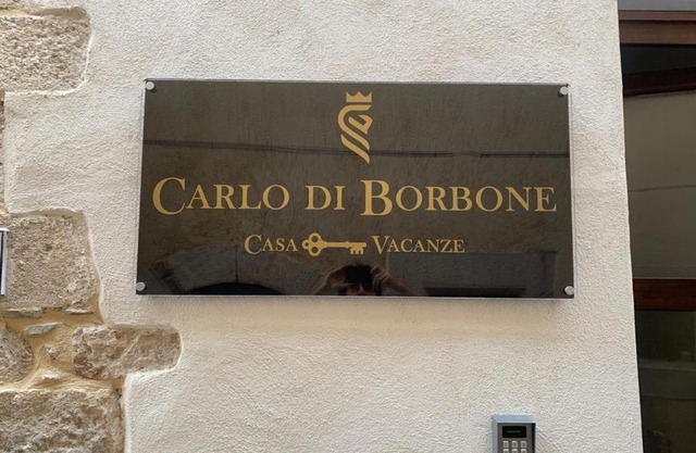 CARLO DI BORBONE - Casa Vacanze-