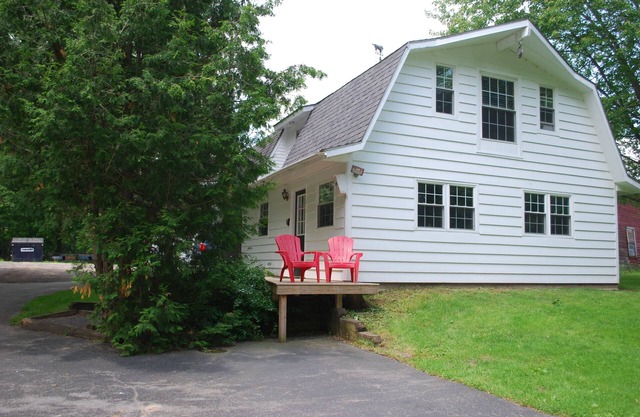 Carriage House - Just Renovated