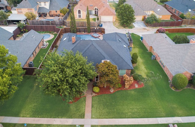 Carrollton Oasis 4 Bed 3 Bath