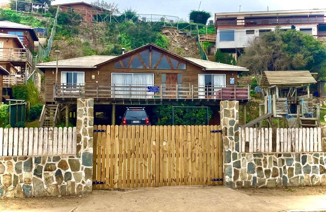 Casa al lado de playa c/juegos niños- mascotas