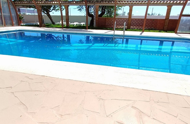 Casa Bodeguilla con piscina privada cubierta o abierta según época del año