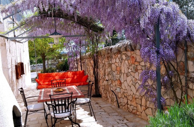 CASA CICCONE CARDONE , trulli with Jacuzzi and private parking lot