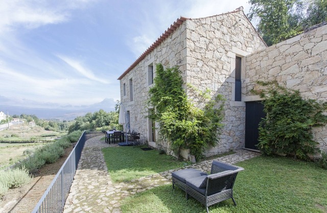 Casa Clérigo I Alvarinho Houses | Natural Beauty