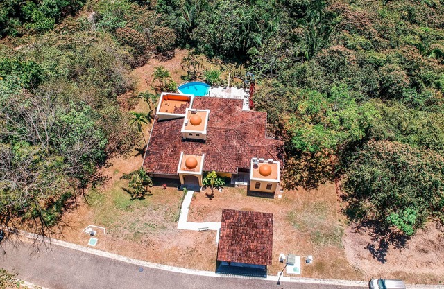 Casa Colibri - Hidden Gem with spacious rooms