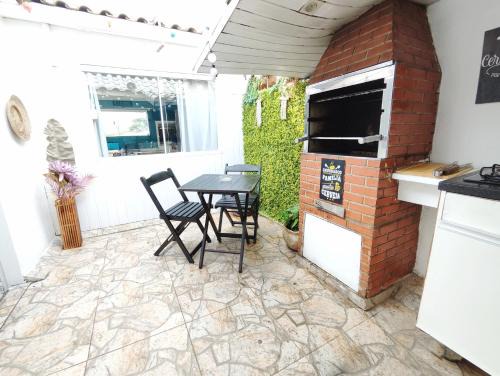 Casa completa a 70 m da praia dos ossos