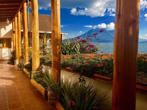 Casa de Los Angeles Lakefront Retreat with Sauna and Volcano Views
