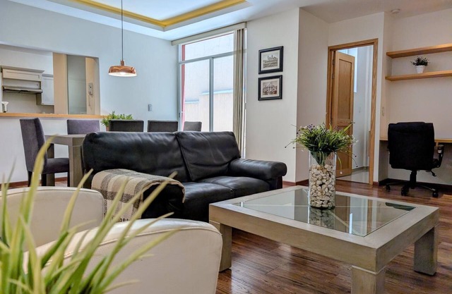 Casa Donceles Apt 4 Group Top Choice, Complimentary baggage storage.