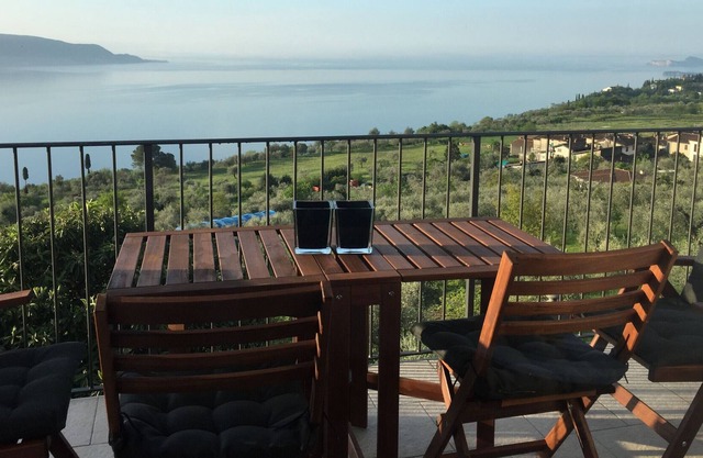 Casa Franka-Rebomaholidays, with two balconies and marvellous lake view