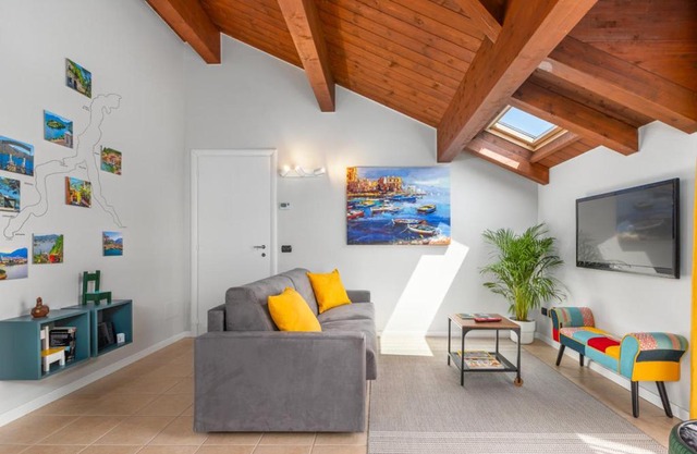 Casa Gialla 7a, New Apartment Milano&Como