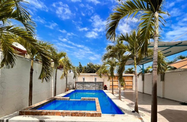 Casa Halley #4 con vista al mar y piscina , 2 pisos - Villamil Playas , Data de Villamil