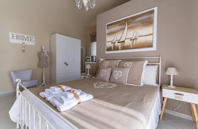 Casa Dolce Casa - Guest House - "Romantic" Room on the Via delle Ceramiche