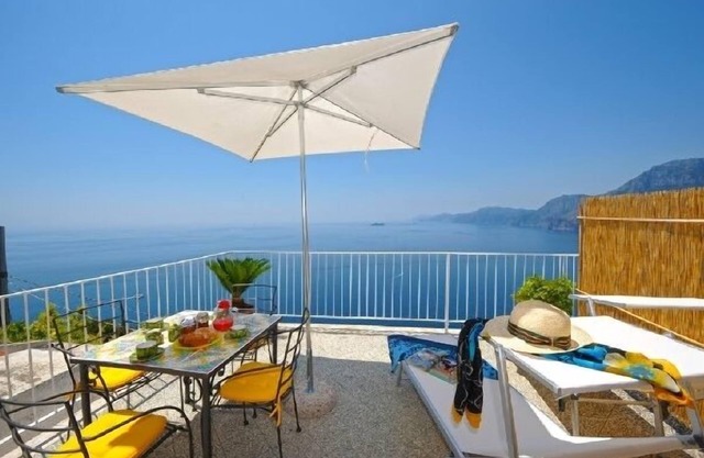 Casa Le Agavi, terrace with stunning view