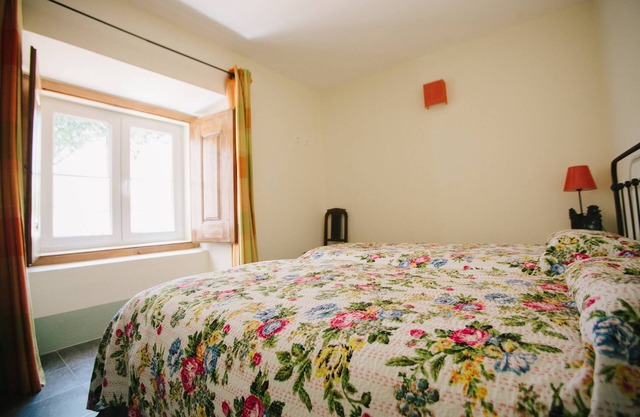 CASA LUSITANEA T2, country house