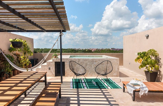 Casa Madera Tulum - PH with private pool and bbq, 10 minutes from the beach.