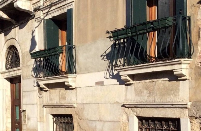 Casa Michiel in the lively Venice
