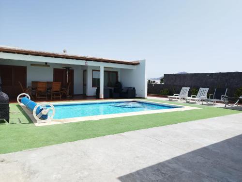 CASA MONTES