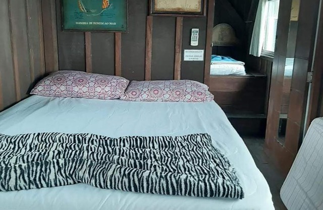 Casa pé na areia na Ilha do Mel, litoral do Paraná