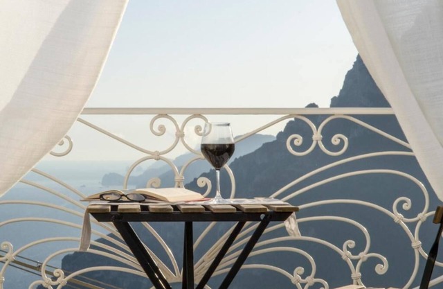 Casa Romelide, villa with breathtaking views of the Amalfi Coast