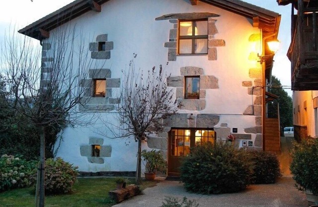 Casa Rural Azpikoetxea