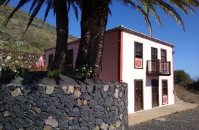 Casa Rural Las Embelgas con Piscina y Aparcamiento