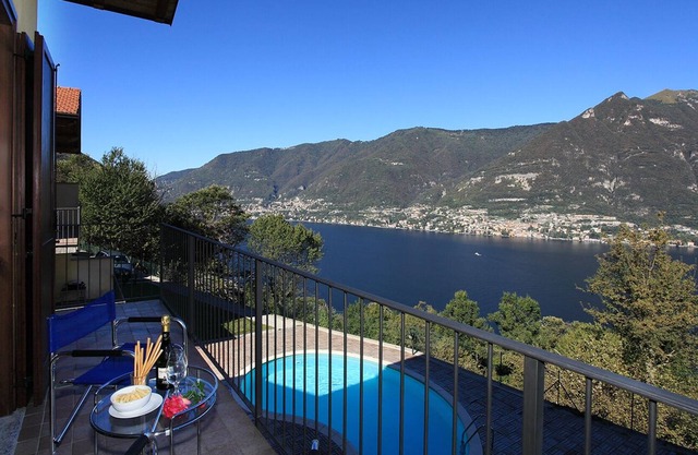 Casa Tulipano Panoramica, Faggeto Lario, Italy