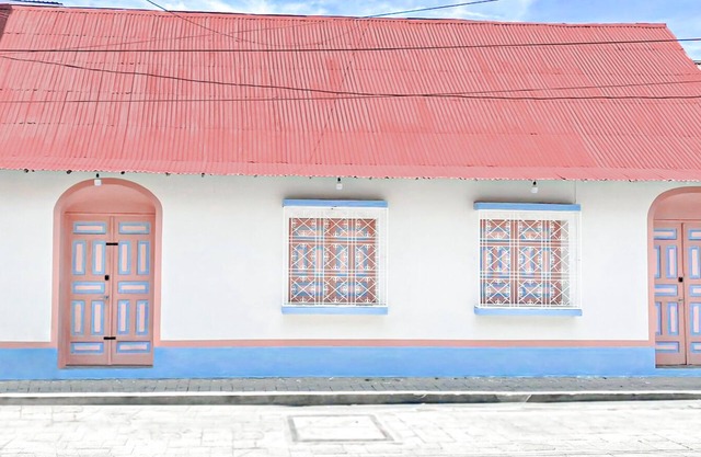 Casa Ultra Moderna El Corazón De Flores